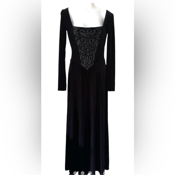 Tadashi Shoji Dresses & Skirts - Tadashi Long Black Velvet Dress
